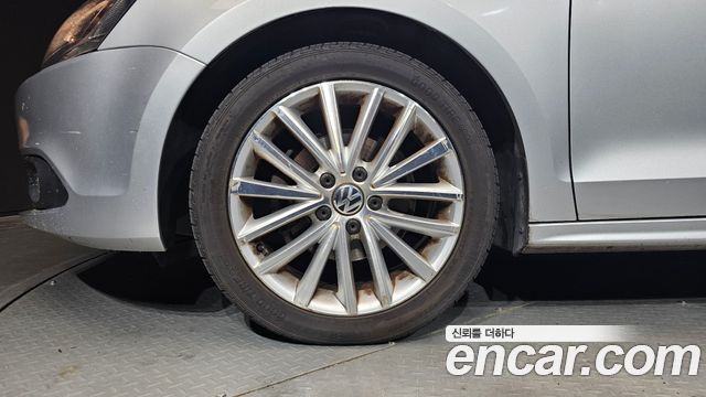 Volkswagen Jetta 1.6 TDI Blue Motion 6th — пробег 164 751 км — фото 5 из 5