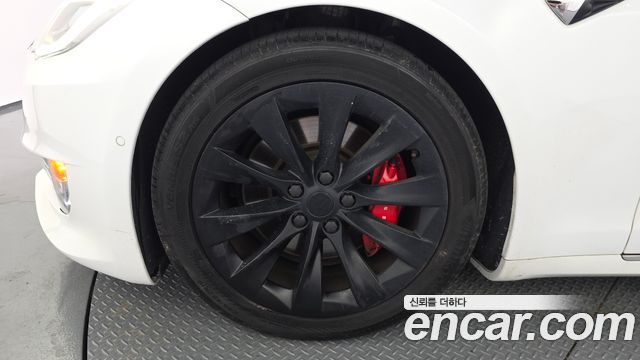 Tesla Model S из Кореи Encar