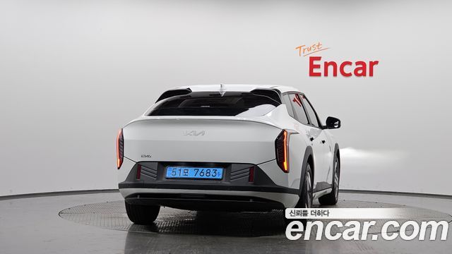 Kia EV4 из Кореи Encar