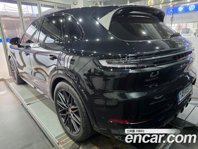 Porsche Cayenne 4.0 GTS — пробег 1 058 км — фото 2 из 5