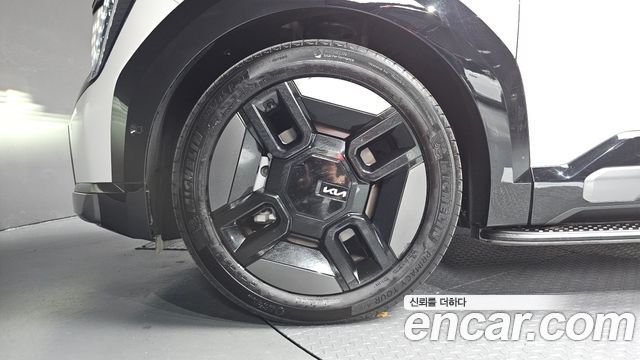 Kia EV9 из Кореи Encar