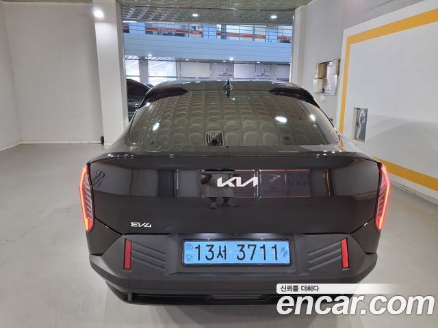 Kia EV4 из Кореи Encar