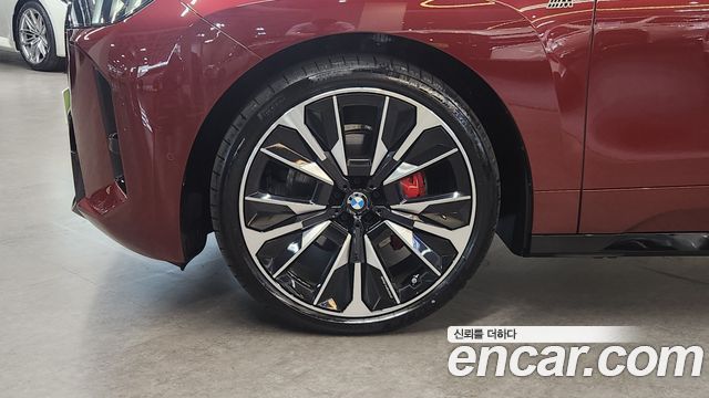 BMW iX из Кореи Encar