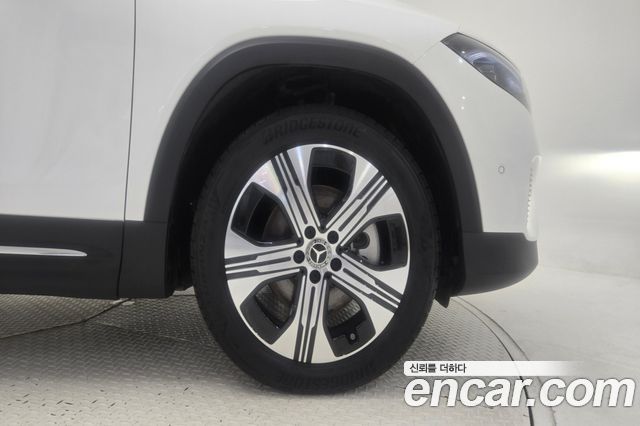 Mercedes-Benz EQB из Кореи Encar