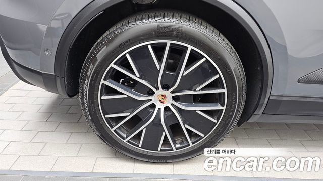 Porsche Macan из Кореи Encar