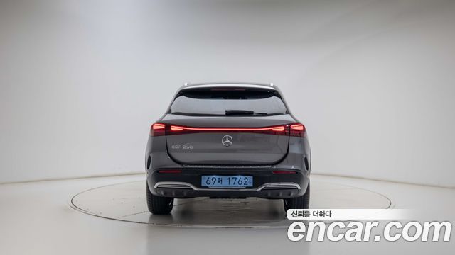 Mercedes-Benz EQA EQA250 AMG Line — пробег 2 266 км — фото 4 из 5