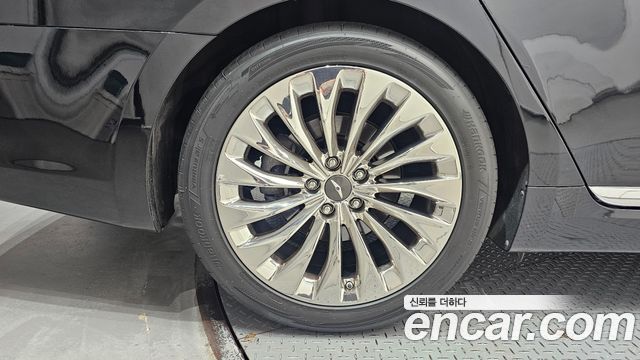 Hyundai Equus из Кореи Encar