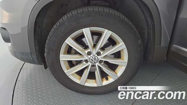 Volkswagen Tiguan 2.0 TDI Comfort 5N — пробег 139 555 км — фото 5 из 5