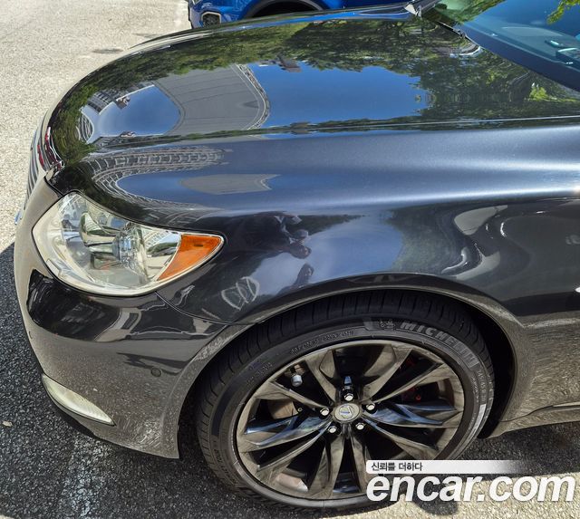 Lexus LS из Кореи Encar