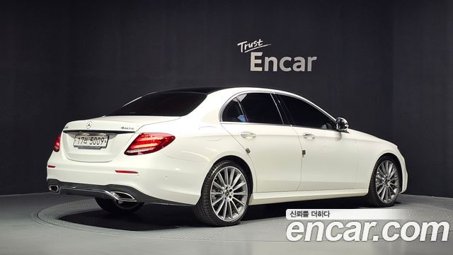 Mercedes-Benz E-Class из Кореи Encar