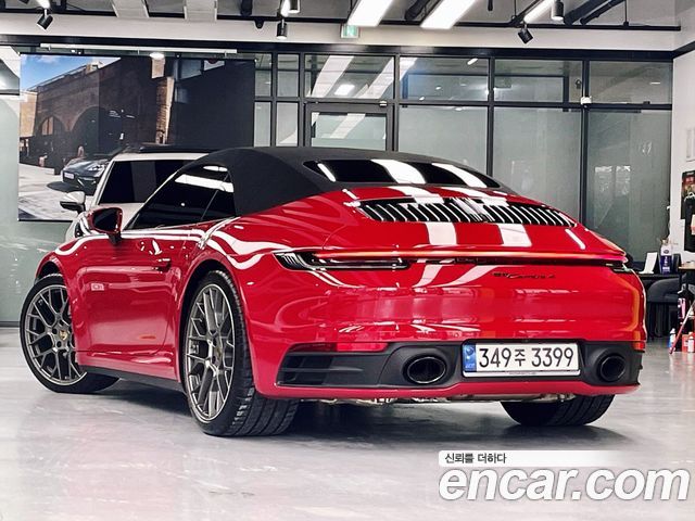 Porsche 911 Carrera 4 Cabriolet — пробег 5 000 км — фото 4 из 5