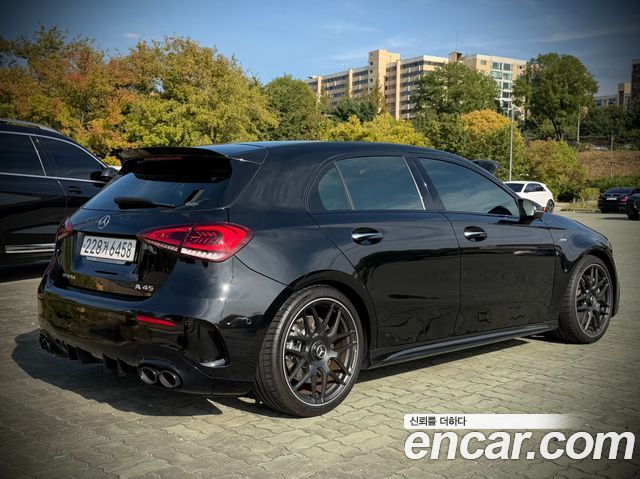 Mercedes-Benz A-Class AMG A45 4MAITC+ Hatchback — пробег 27 000 км — фото 4 из 5