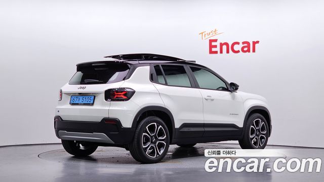 Jeep Avenger из Кореи Encar