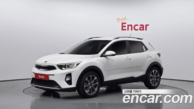 Kia Stonic из Кореи Encar