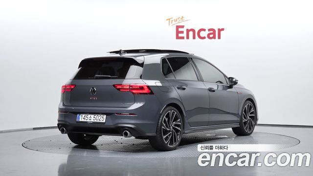 Volkswagen Golf 2.0 GTI — пробег 13 857 км — фото 2 из 5