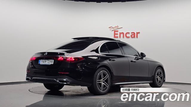 Mercedes-Benz E-Class из Кореи Encar