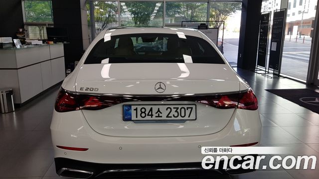 Mercedes-Benz E-Class из Кореи Encar
