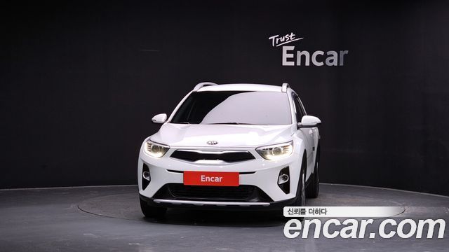 Kia Stonic из Кореи Encar
