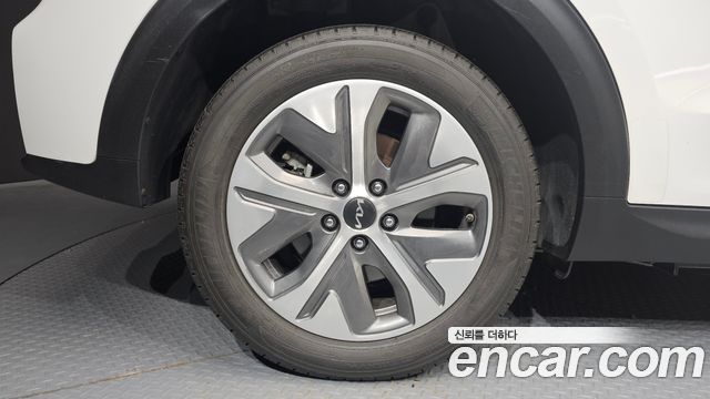 Kia Niro Noblesse — пробег 75 171 км — фото 5 из 5