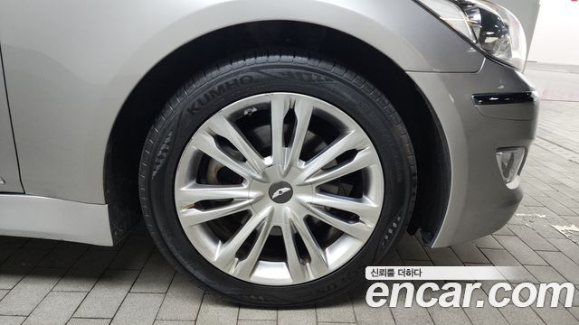 Hyundai Genesis из Кореи Encar