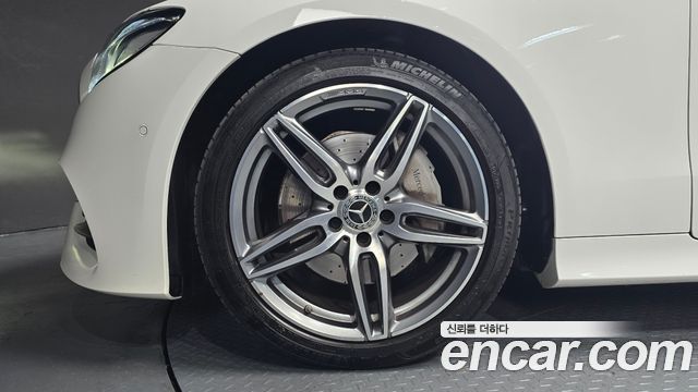 Mercedes-Benz E-Class из Кореи Encar