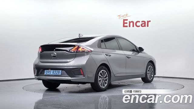 Hyundai Ioniq из Кореи Encar