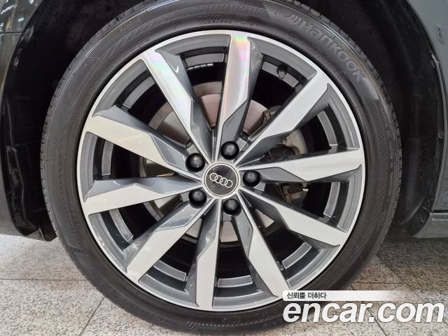 Audi A4 из Кореи Encar