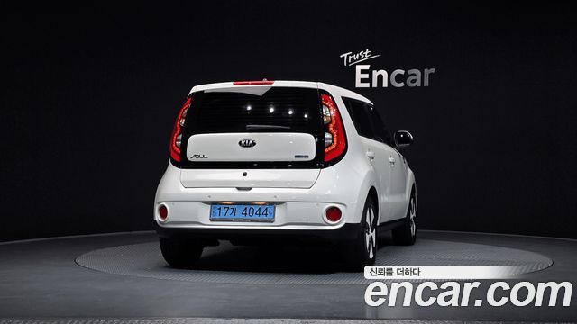 Kia Soul EV — пробег 60 258 км — фото 4 из 5