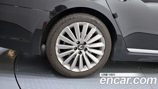 Hyundai Equus из Кореи Encar