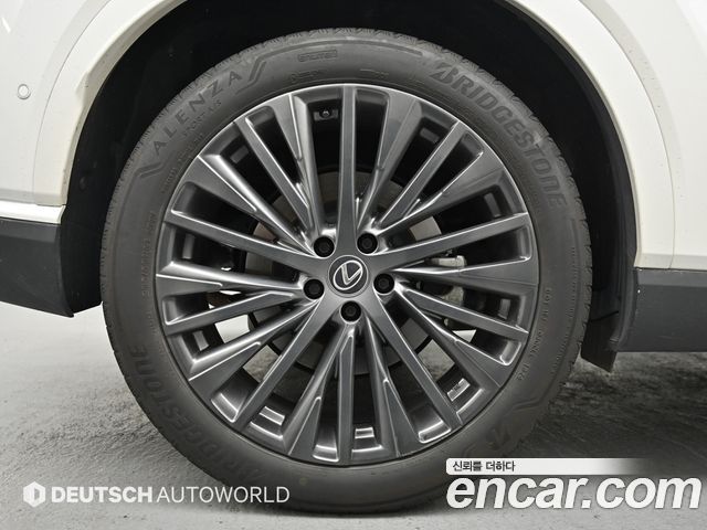 Lexus RX Luxury — пробег 39 982 км — фото 5 из 5