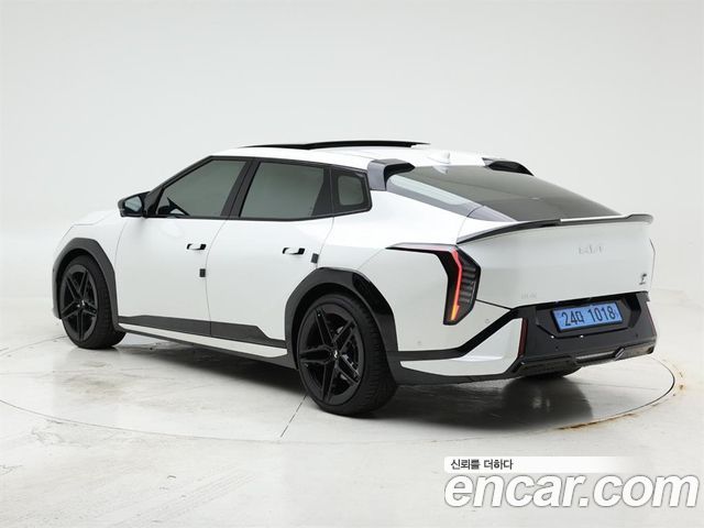 Kia EV4 из Кореи Encar