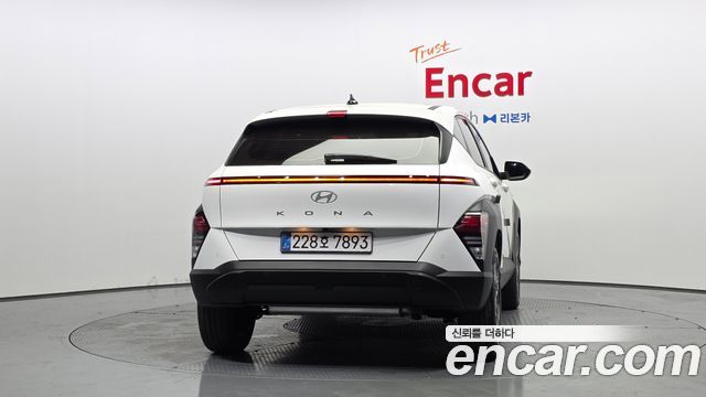 Hyundai Kona из Кореи Encar