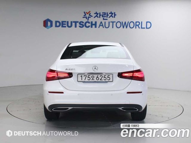 Mercedes-Benz A-Class из Кореи Encar
