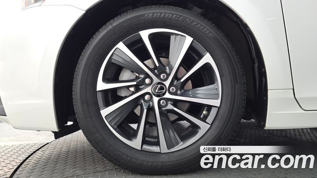 Lexus CT200h из Кореи Encar