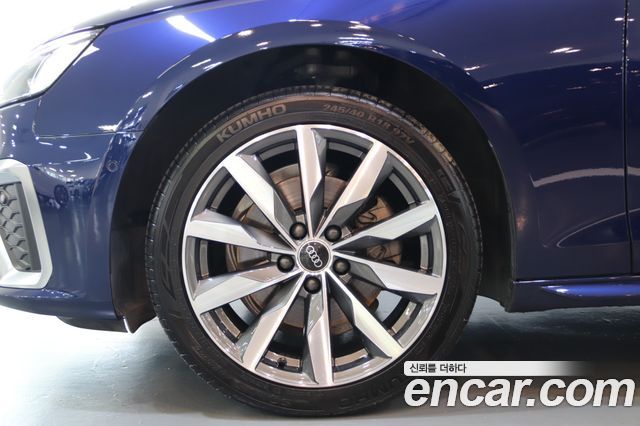 Audi A4 из Кореи Encar