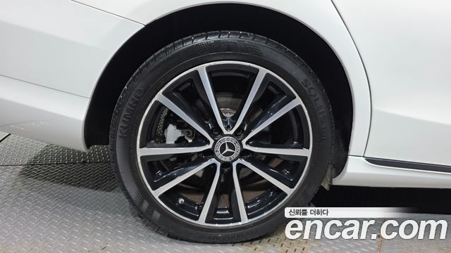 Mercedes-Benz C-Class из Кореи Encar