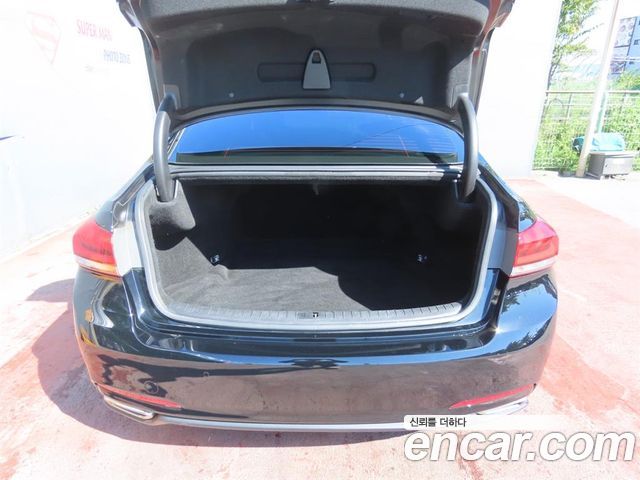 Hyundai Genesis из Кореи Encar