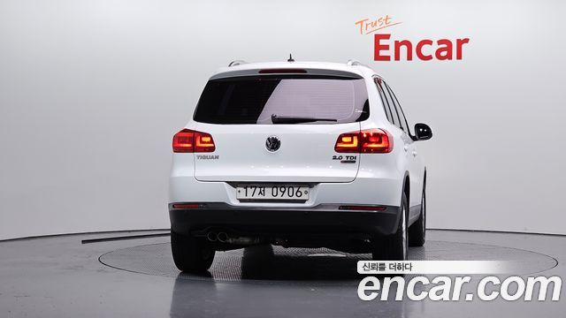 Volkswagen Tiguan 2.0 TDI Comfort 5N — пробег 213 883 км — фото 4 из 5