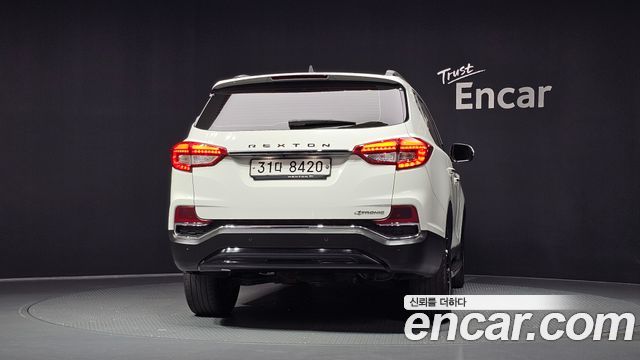 Ssangyong Rexton из Кореи Encar