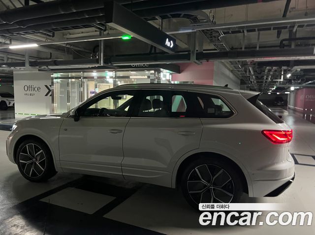 Volkswagen Touareg 3.0 TDI R-Line — пробег 0 км — фото 3 из 5