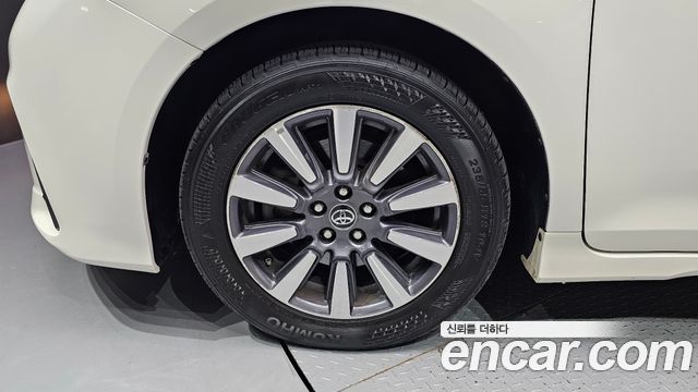 Toyota Sienna 3.5 AWD — пробег 88 527 км — фото 5 из 5