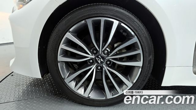 Kia Stinger из Кореи Encar