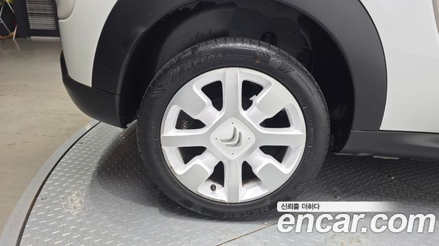 Citroen-DS C4 CACTUS из Кореи Encar