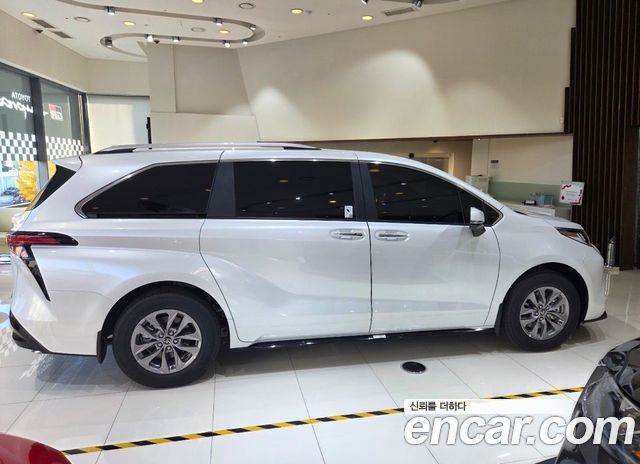 Toyota Sienna из Кореи Encar