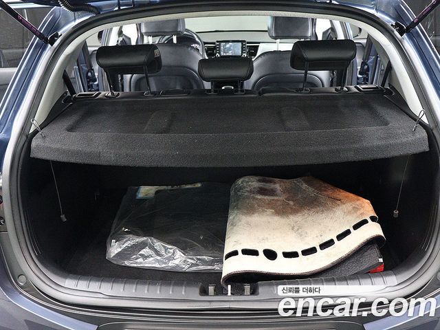 Kia Stonic из Кореи Encar