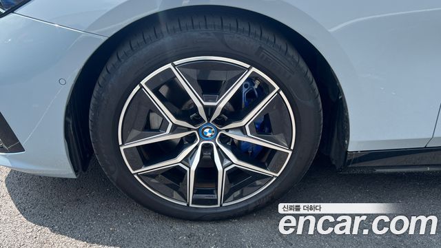 BMW i5 из Кореи Encar