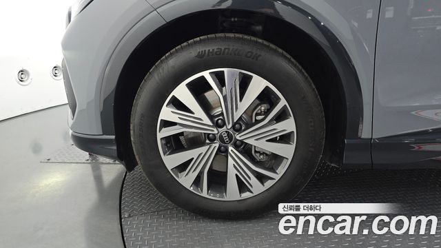 Audi Q4 e-tron из Кореи Encar