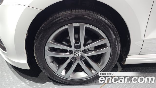 Volkswagen Polo из Кореи Encar