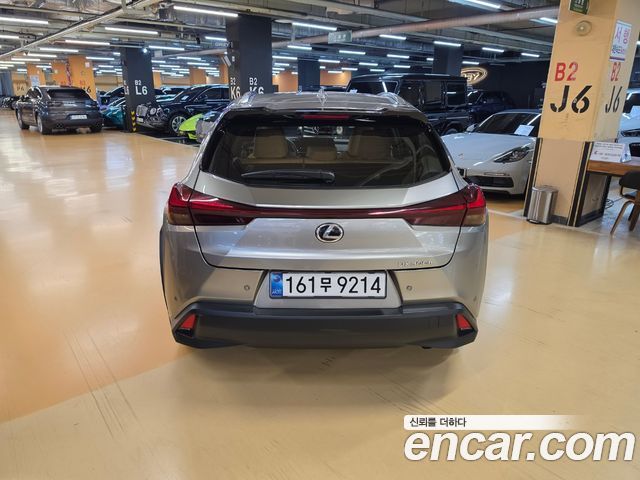 Lexus UX из Кореи Encar