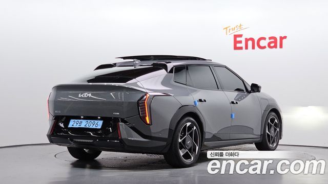 Kia EV4 из Кореи Encar